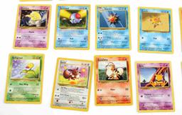 LOT OF 30 1999 GAMEFREAK BASE SET POKEMON CARDS