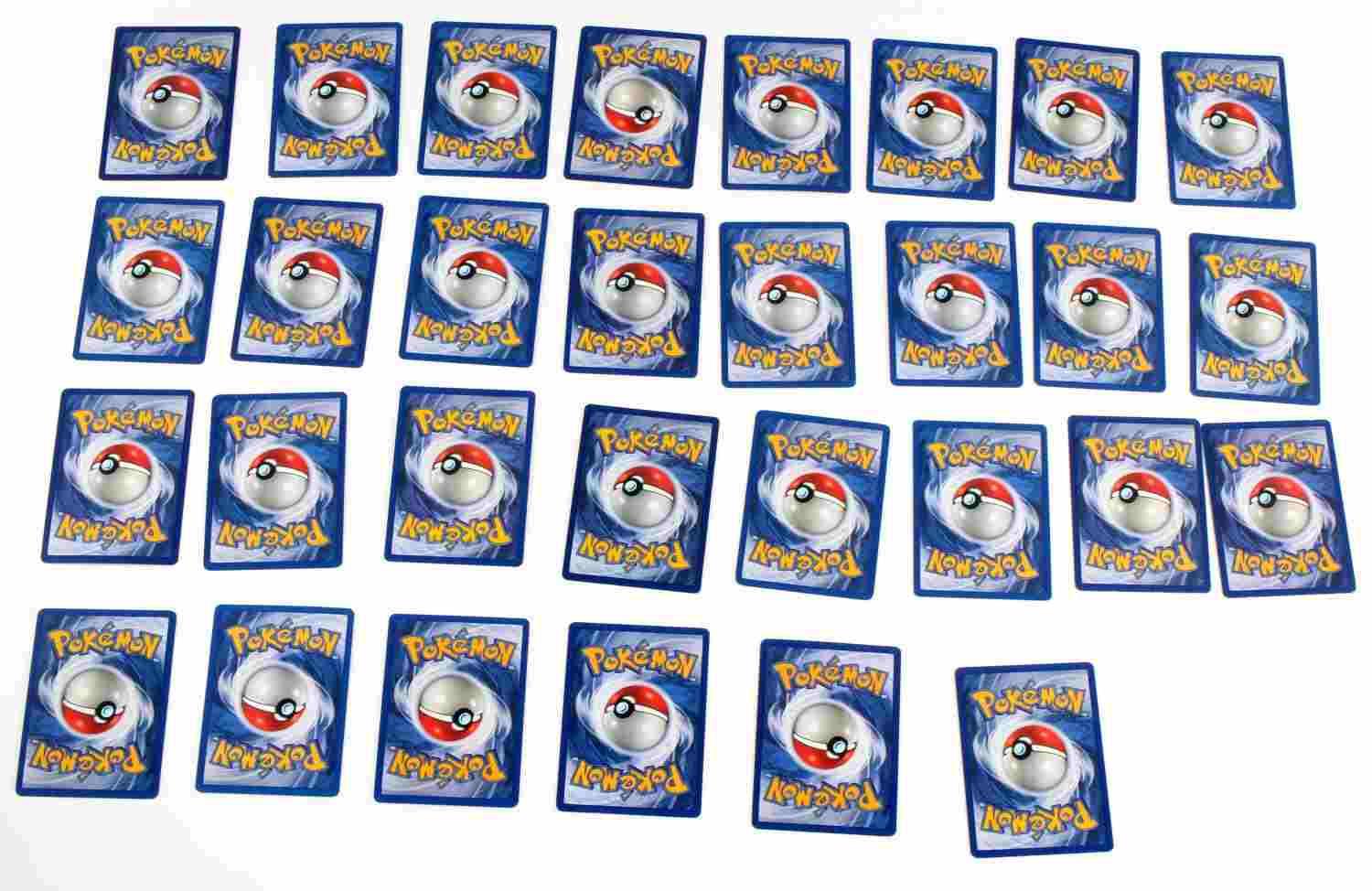 LOT OF 30 1999 GAMEFREAK BASE SET POKEMON CARDS