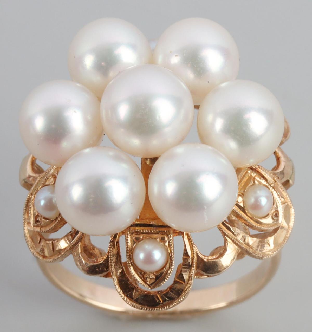 14K YELLOW GOLD PEARL ANTIQUE CLUSTER RING