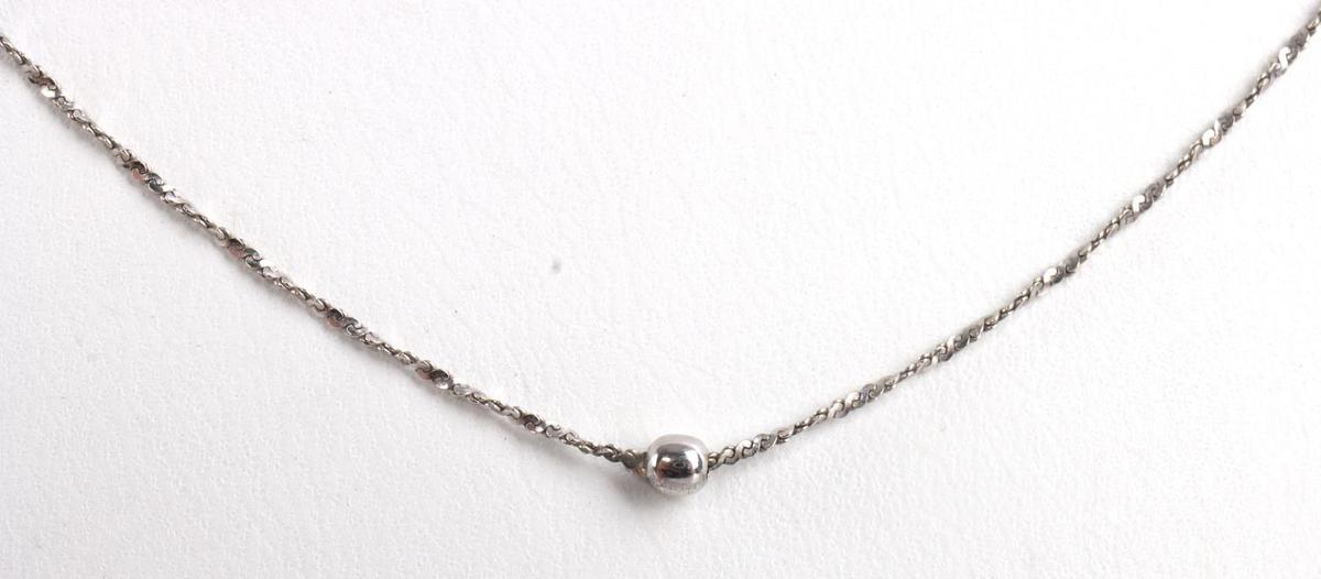 14K WHITE GOLD STATION CHAIN NECKLACE 20 INCH