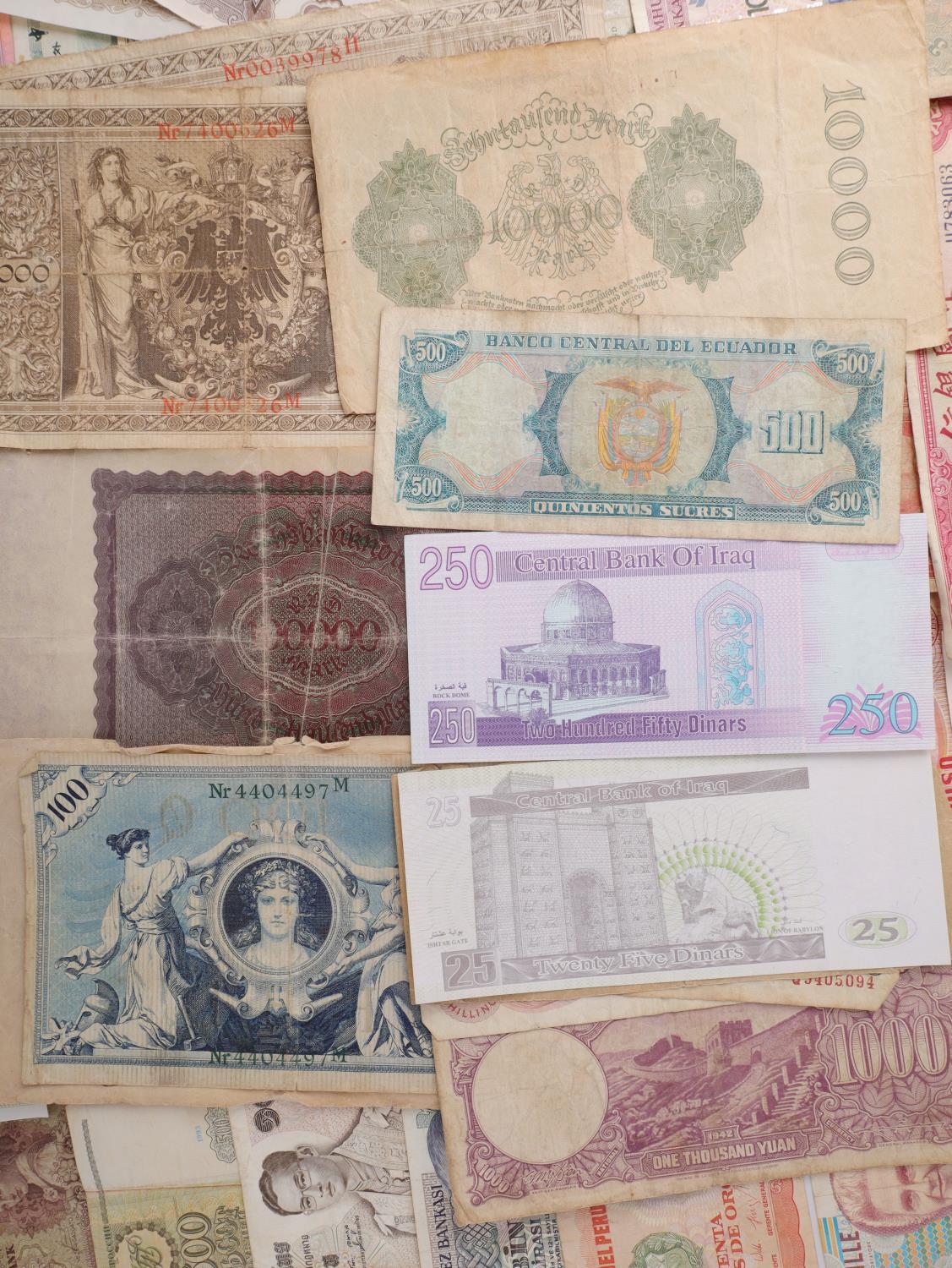 LARGE LOT OF CURRENCY FROM AROUND THE WORLD