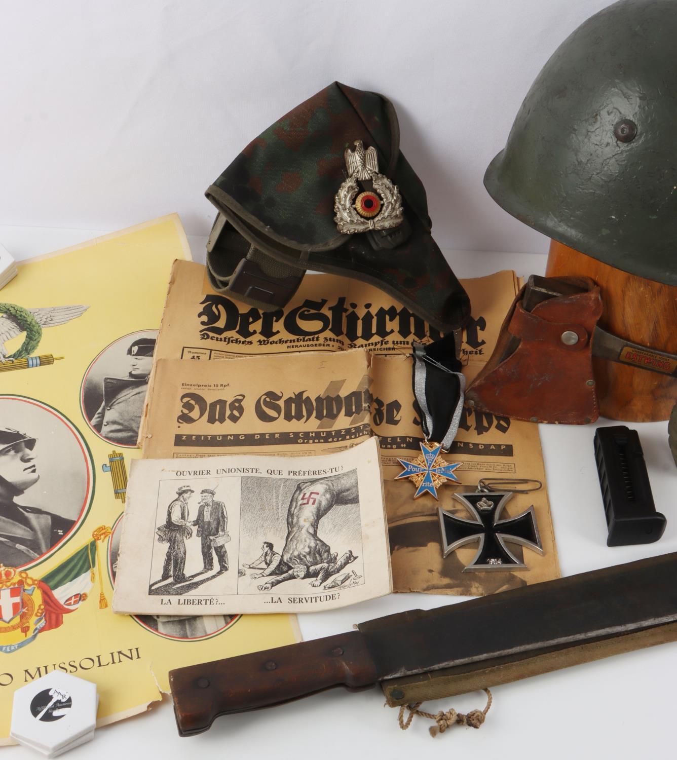 WWII TO VIETNAM MILITARY COLLECTABLES LOT