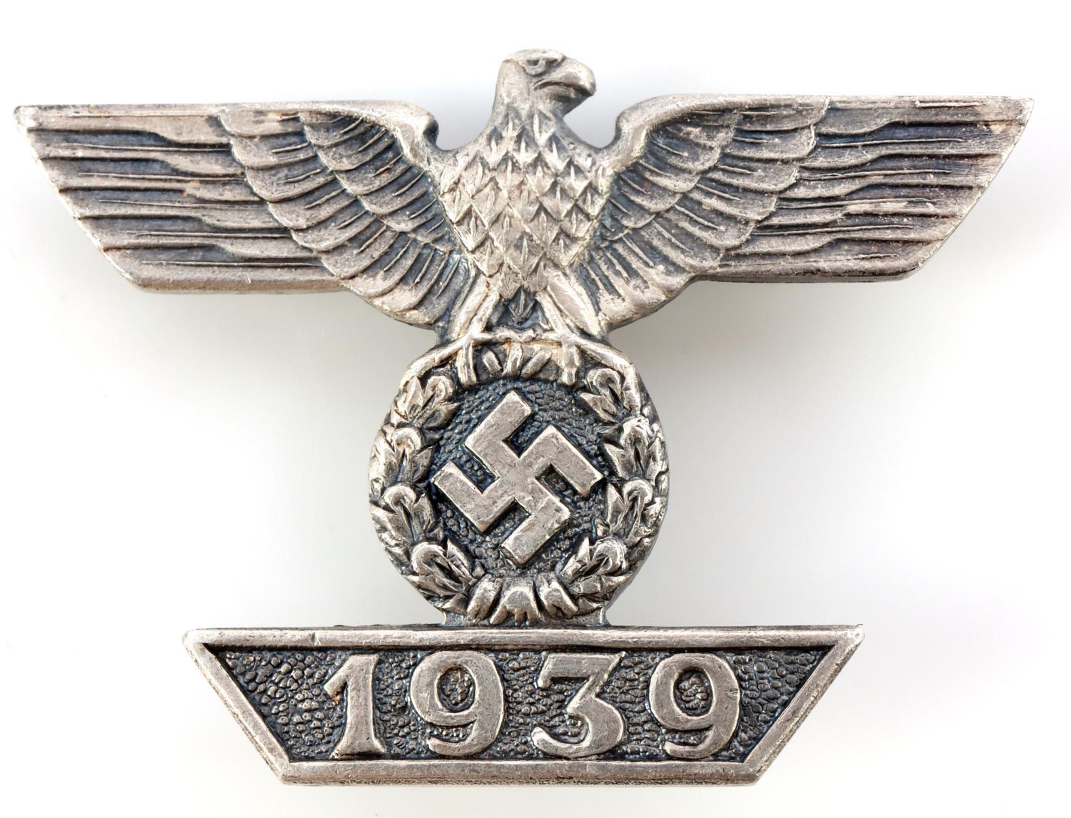 WWII GERMAN IRON CROSS & COMBAT SPANGE