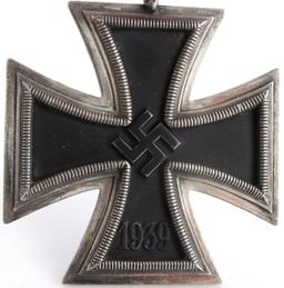 WWII GERMAN THIRD REICH 2ND CLASS IRON CROSS