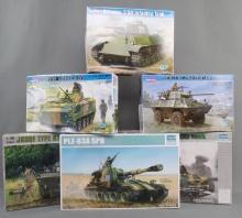 6 HOBBYBOSS & TRUMPETER CONSTRUCTIBLE TOY TANKS