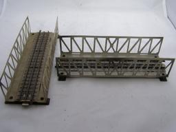 2 vintage metal Marklin bridge trestles