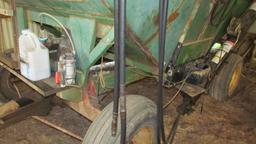 J&M 250-7 Gravity Box with Swing Auger