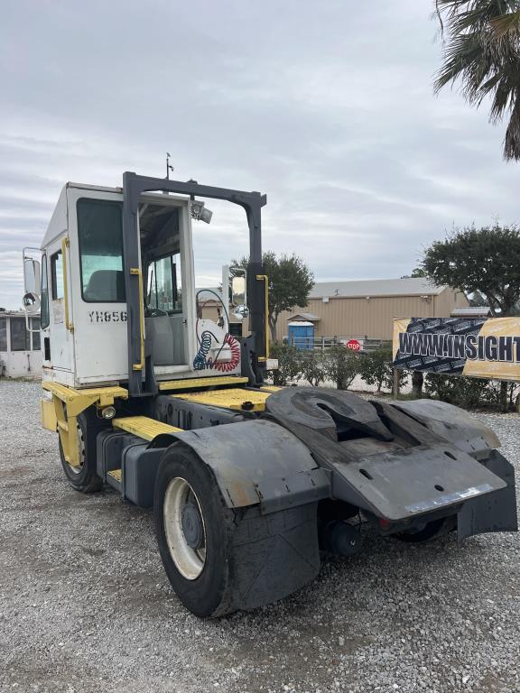 2005 Ottawa 50 Yard Spotter Truck W/mco