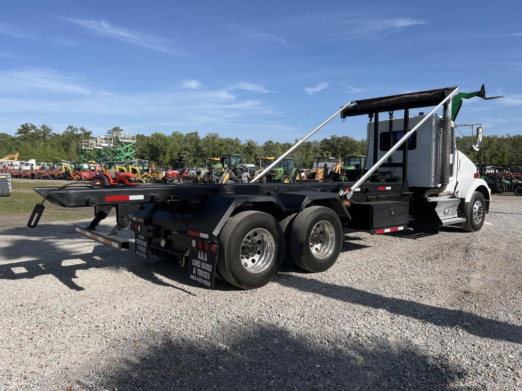 2010 Kenworth T800 Rolloff Truck W/t R/k