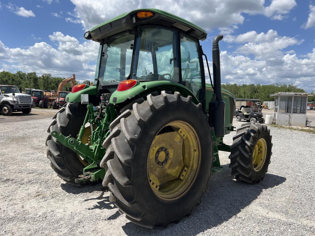 JOHN DEERE 6120E TRACTOR