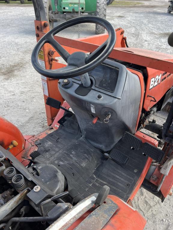 KUBOTA B21 LOADER BACKHOE R/K