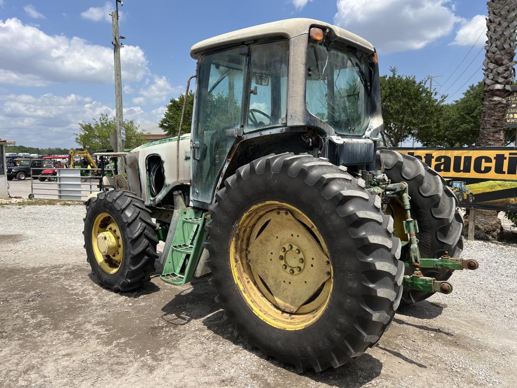 John Deere 7230 Tractor