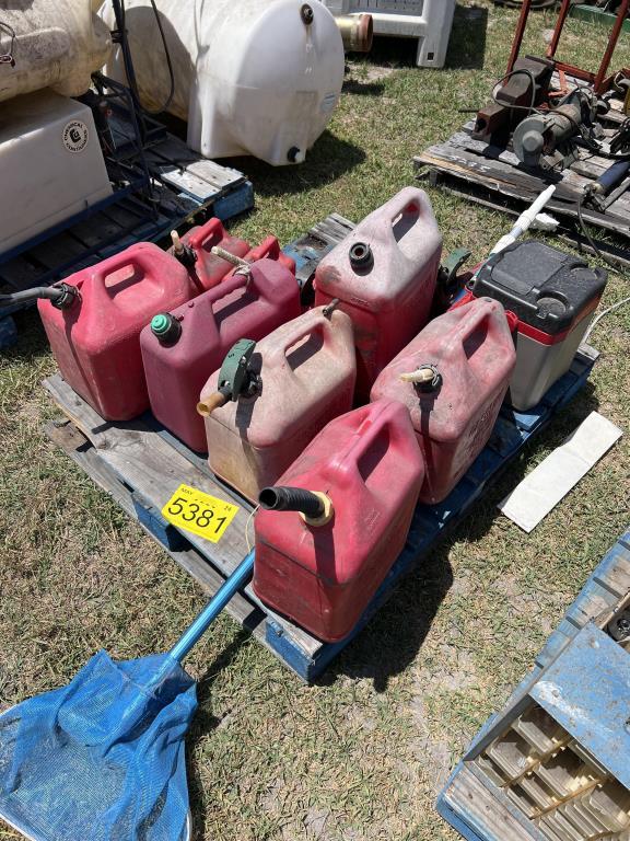 LOT OF GAS TANKS