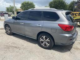 2017 Nissan Pathfinder SUV w/t r/k