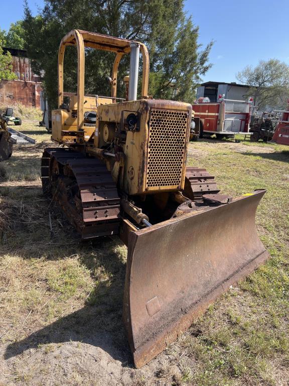 INTERNATIONAL TD-8E DOZER