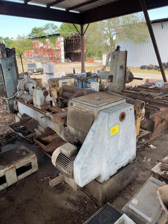 LARGE LOT OF SCRAP INDUSTRIAL MACHINES