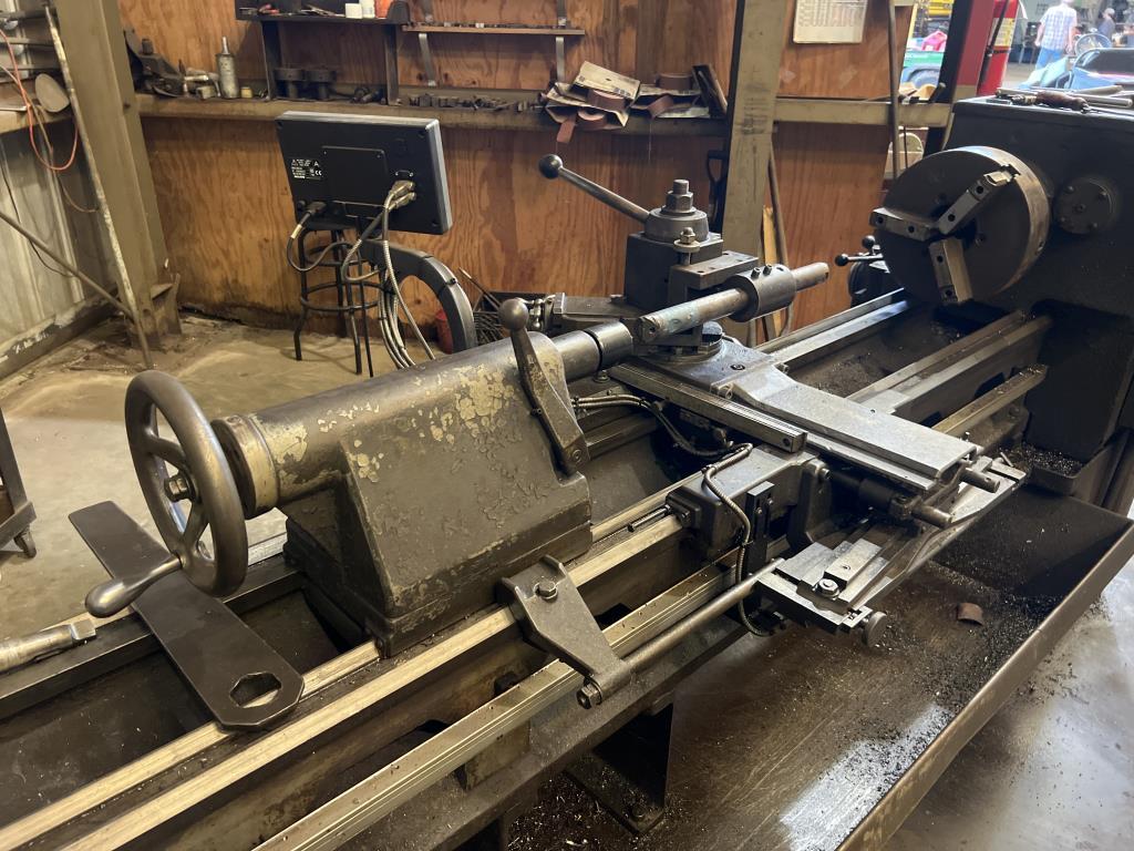 TURN-NADO 17 INCH CL170H ENGINE LATHE