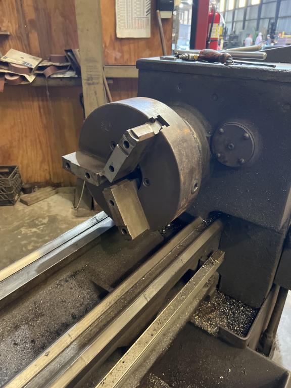 TURN-NADO 17 INCH CL170H ENGINE LATHE