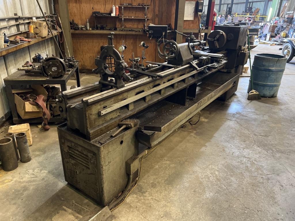 TURN-NADO 17 INCH CL170H ENGINE LATHE