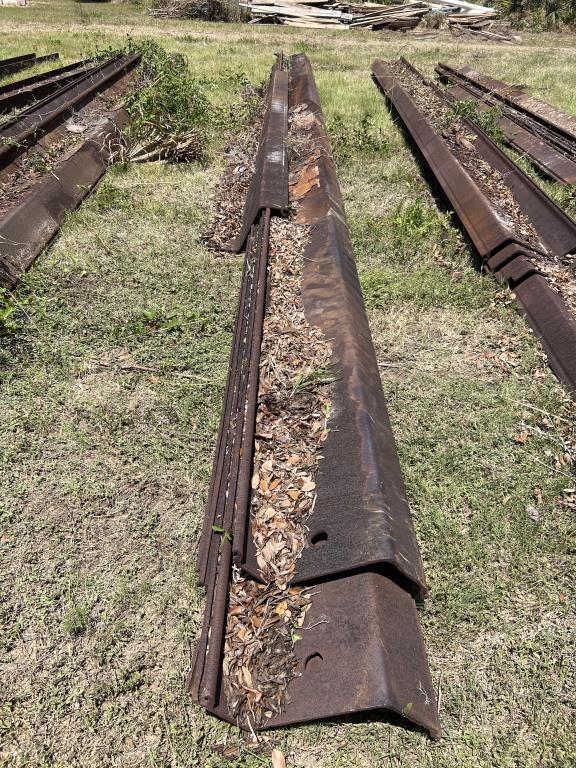 LOT OF STEEL SHEET PILE