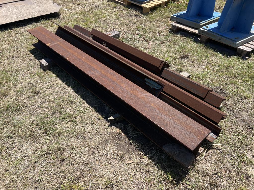 LOT OF STEEL ANGLE & I-BEAM