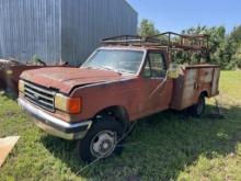 1988 FORD UTILITY TRUCK W/T