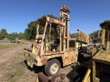 SIDE LOAD FORKLIFT TRUCK