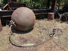 LARGE WRECKING BALL & STEEL CHAIN SLING