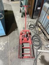 STRONGWAY 1,500LB MOTORCYCLE JACK