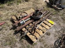 PALLET OF HYDRAULIC CYLINDERS & HAMMER