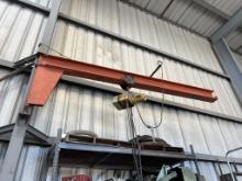 2 TON CHAIN HOIST W/SWING ARM