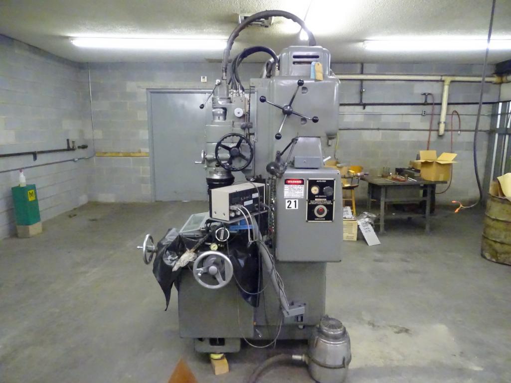 Moore Special Tool Co. Jig Grinder Model No. 3