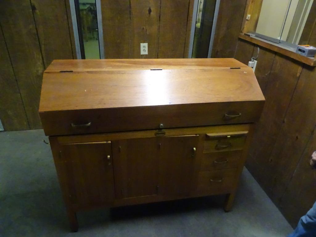 Moore Special Tool Co. Jig Grinder Model No. 3