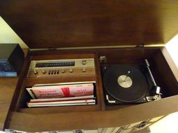 Vintage Stereo System in wood cabinet. "The Fisher Custom Electra", 45"L x 18" deep x 26.5" H