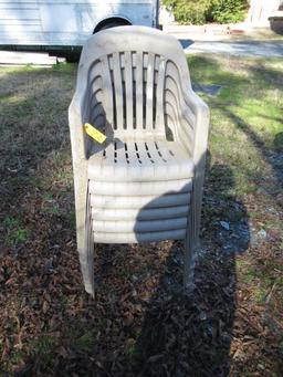 STACK OF 6 PLASTIC YARD CHAIRS
