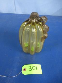 GLASS PUMPKIN  9 T