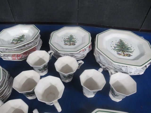 40 PCS. CHRISTMAS CHINA  BY NIKKO