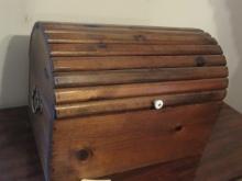 WOODEN CHEST  22 X 15 X 16