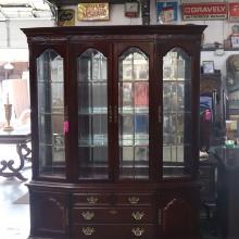 AMERICAN HERITAGE CHINA HUTCH W/ GLASS SHELVES