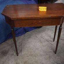 SOFA TABLE