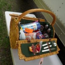 PICNIC BASKET