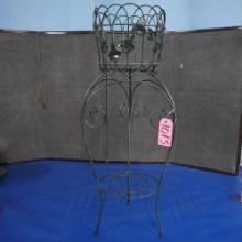 METAL PLANT STAND  33 T