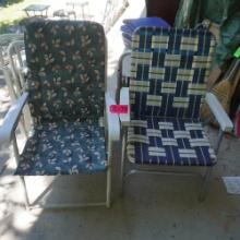 5 FOLDING OUTDOOR CHAIRS