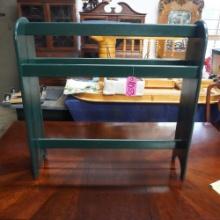 TOWEL /QUILT RACK  32 X 42