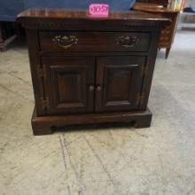 BENNINGTON NIGHT STAND