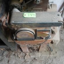 BELT SANDER