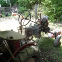 CUB TRACTOR W/ HOOD