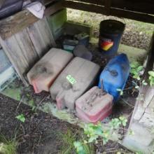 GAS CANS AND BOTTLES