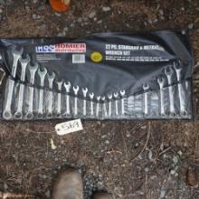 SET OF WRENCHES