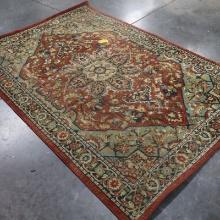 5 X 8 AREA RUG